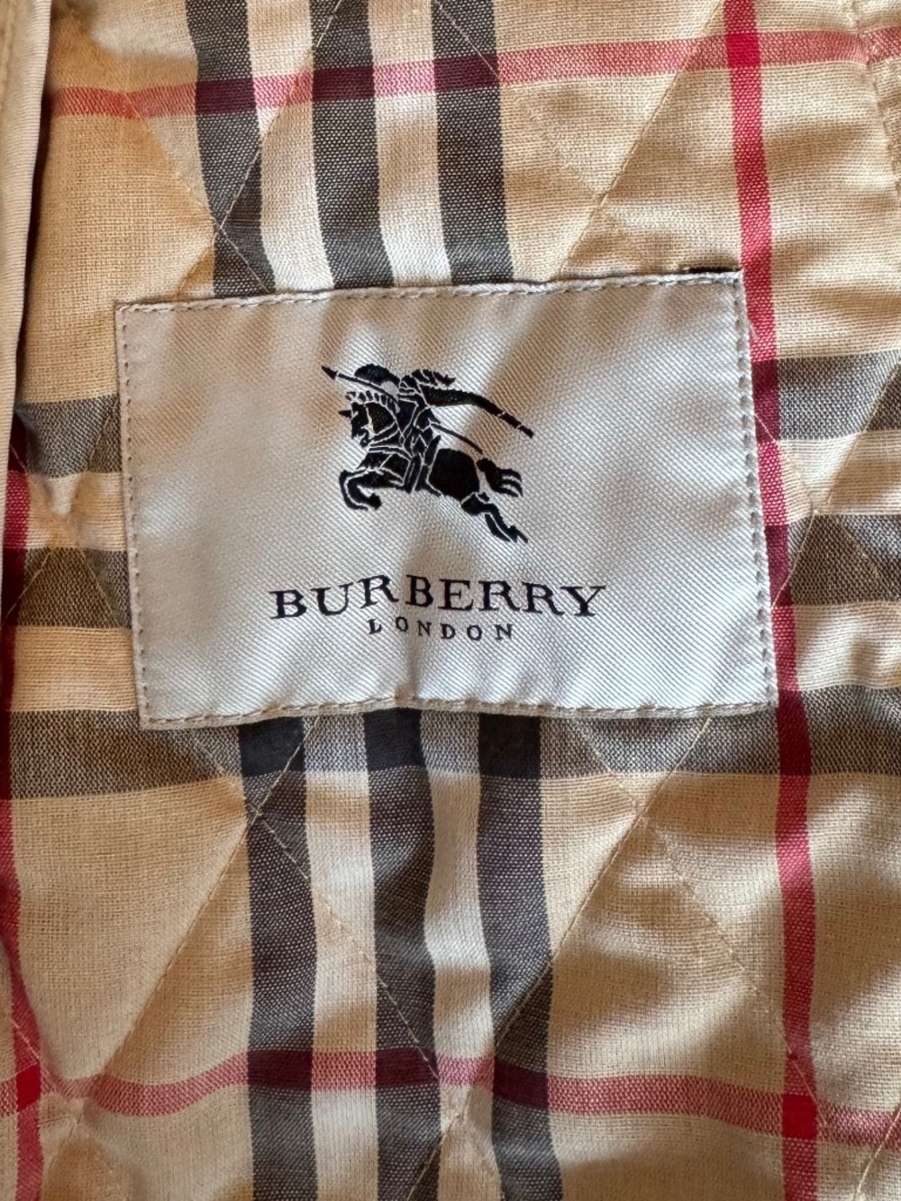 Burberry London Women's Diamond Quilted Jacket Ivory UK-XL/US12 - Picture 6 of 9
